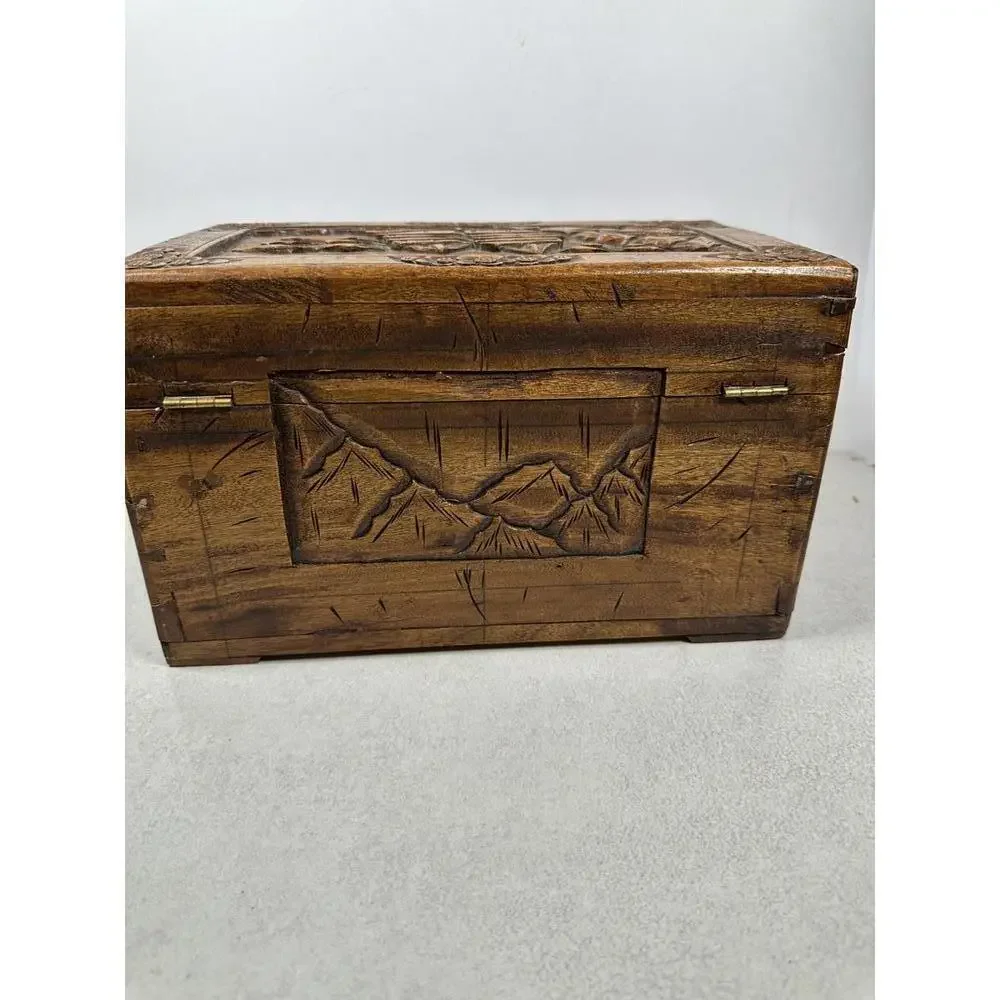 VTG Chinese Handcarved Wooden Trinket Jewelry Box Brass Pin Latch Scenic Decor
